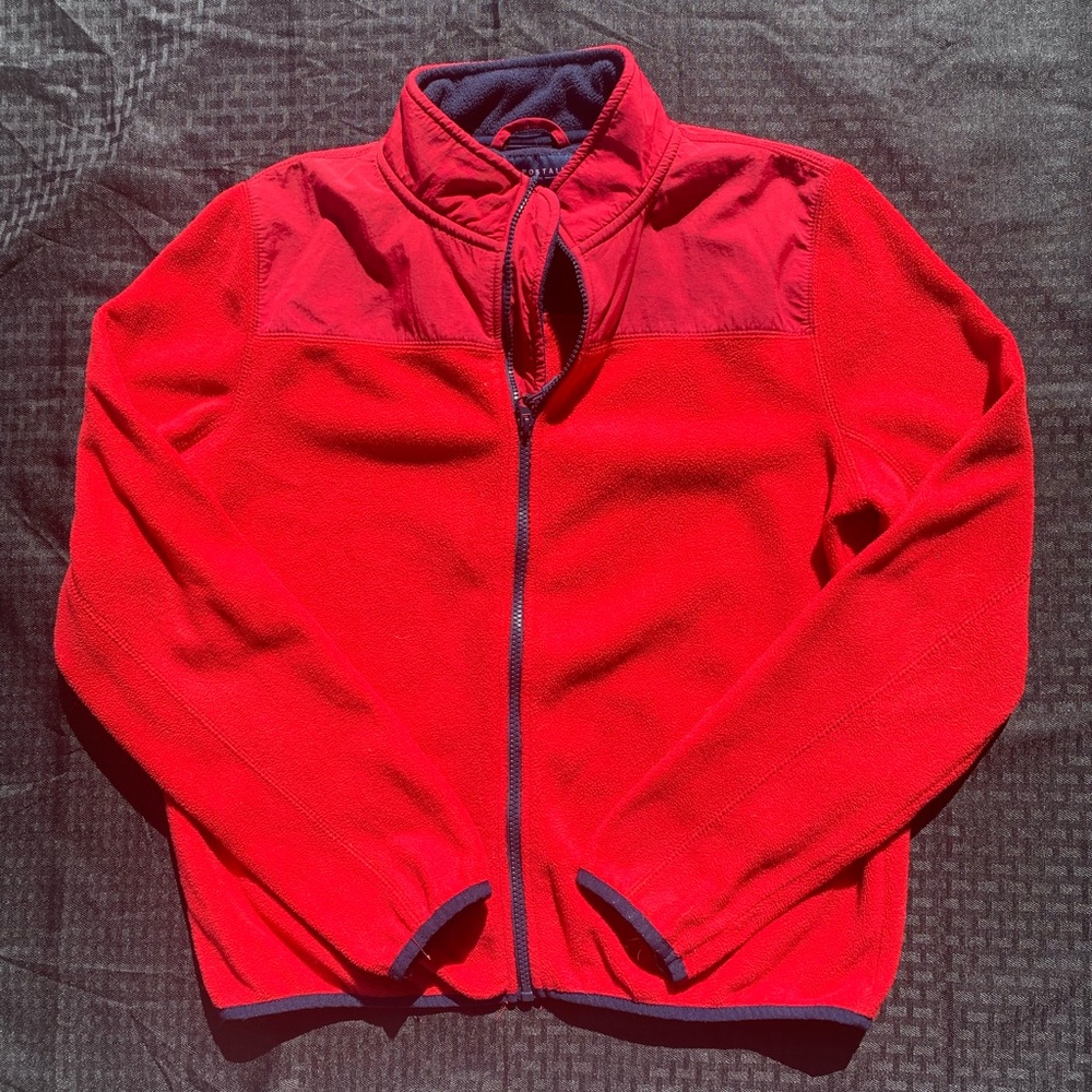 Red Fleece Aeropostale Zip Up Sweater Size Large